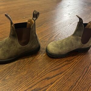 Blundstone Olive Leather Chelsea Boots